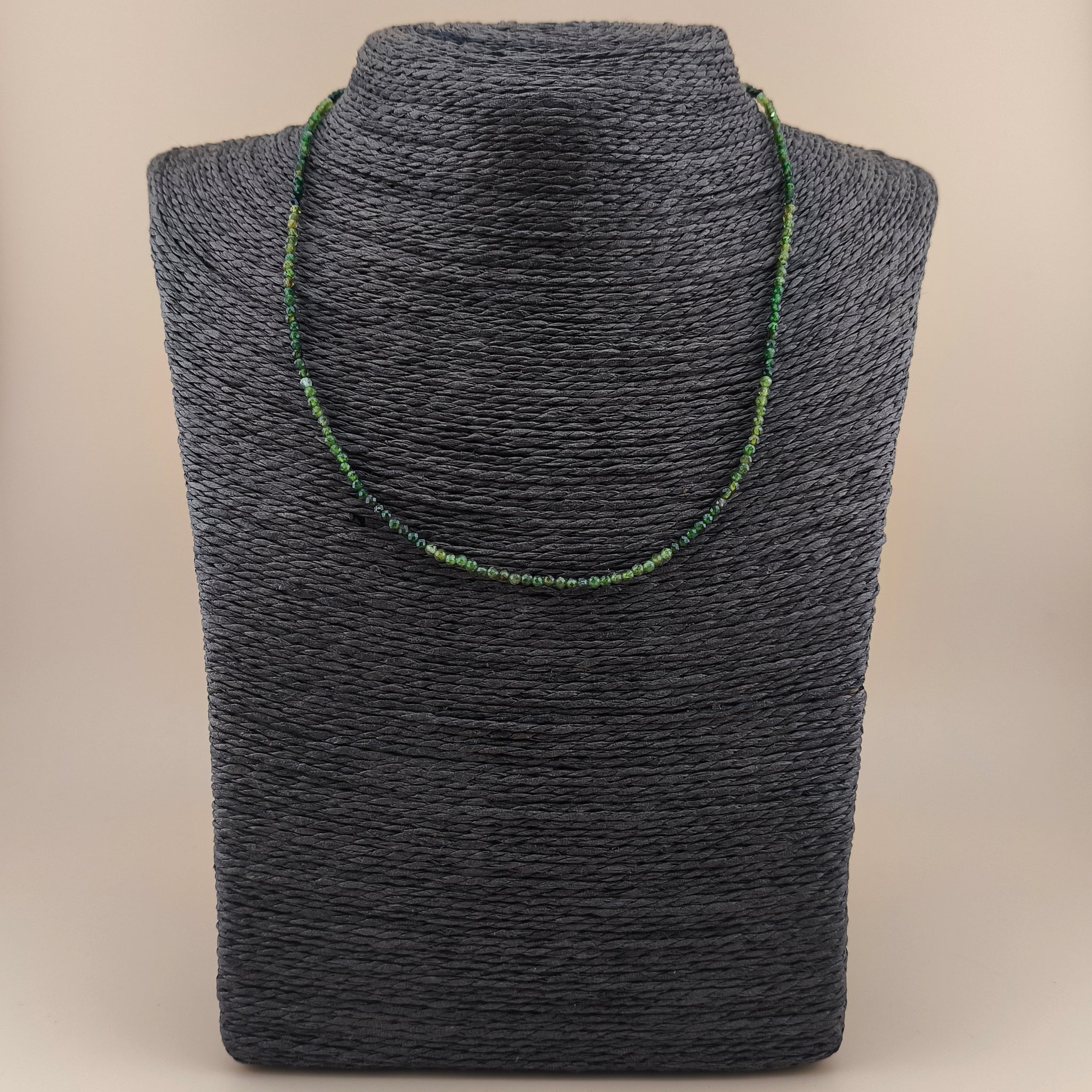 Collar Turmalina Verde Facetado 2mm