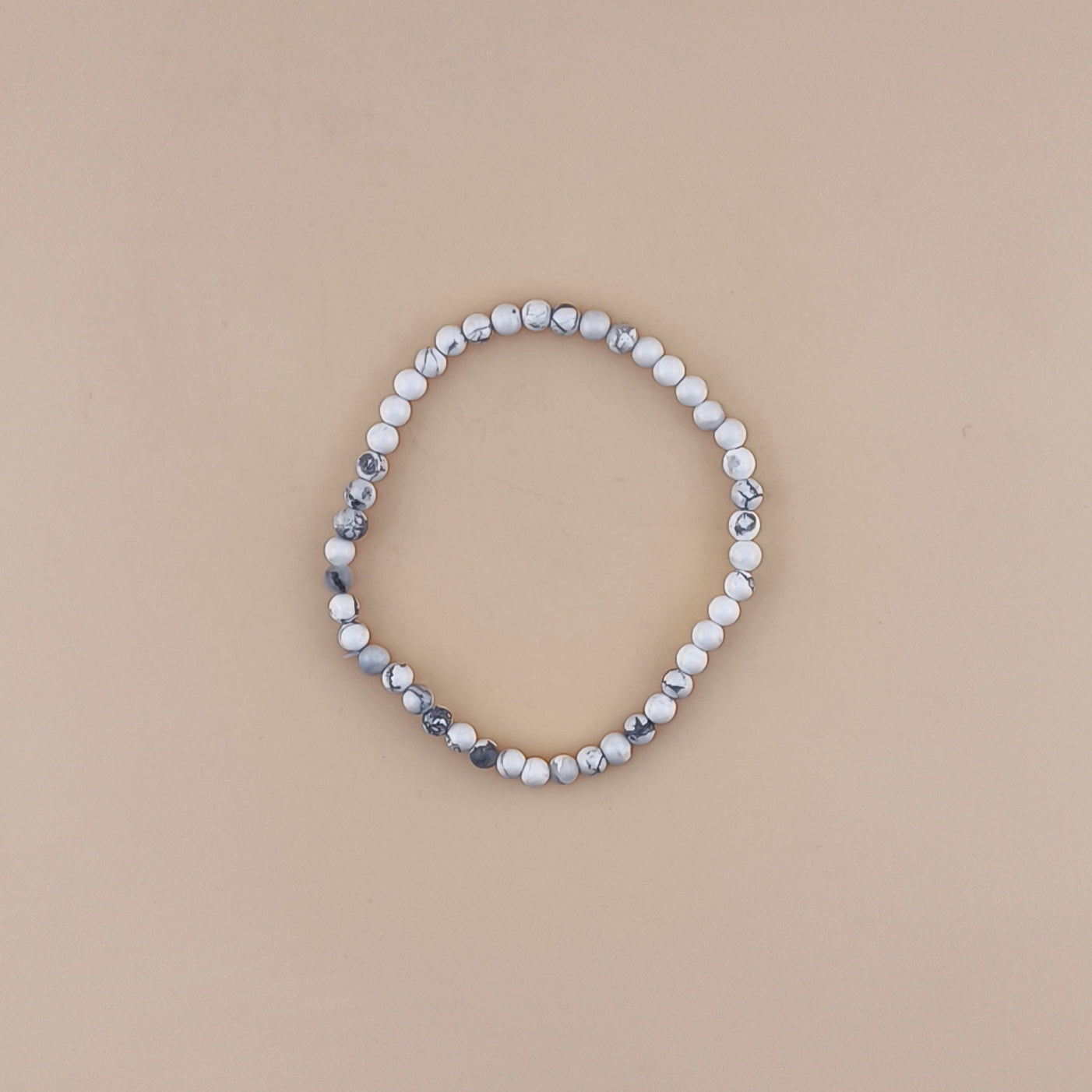 Pulsera Howlita 4mm