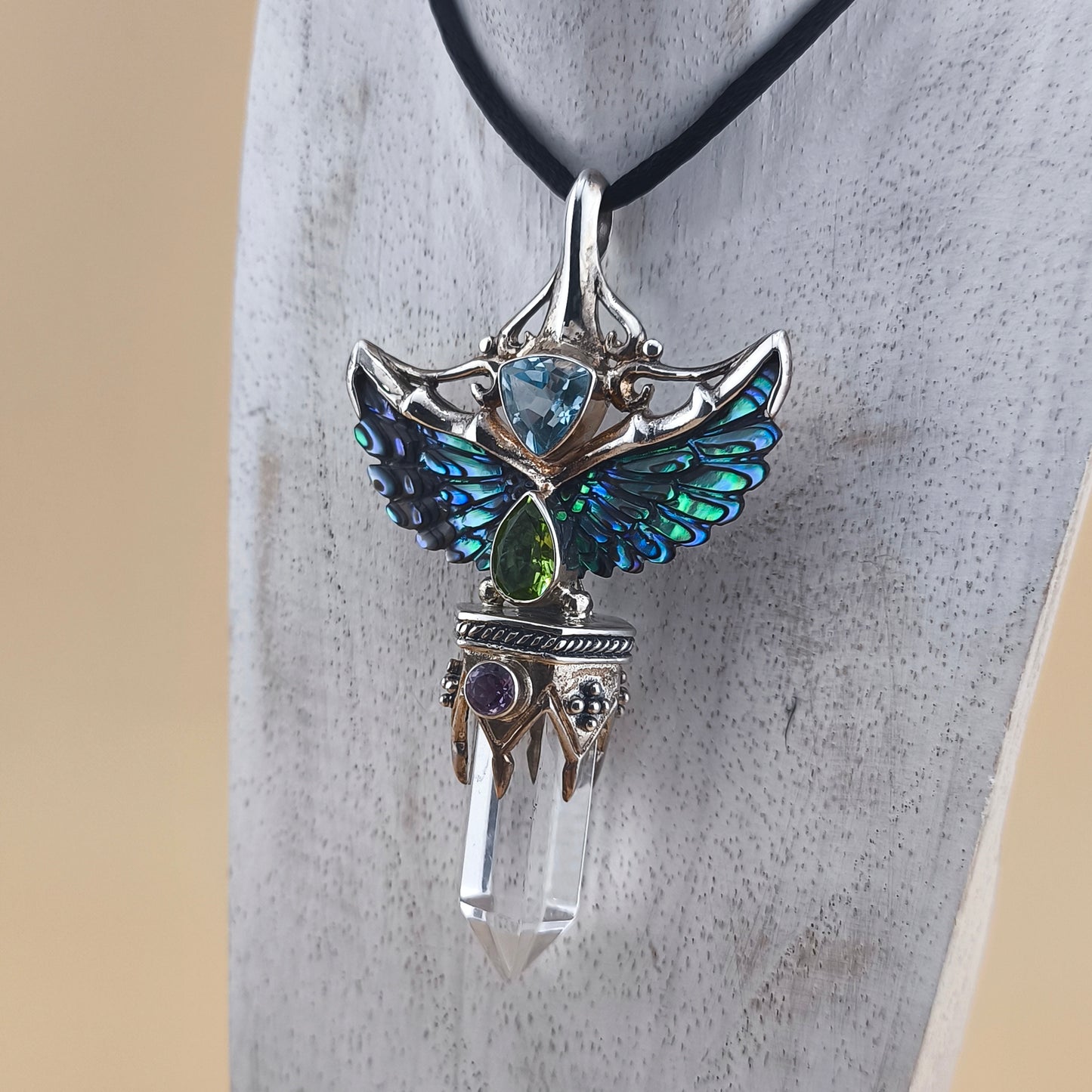 Colgante Talismán Alas de Armonía en Plata Maciza