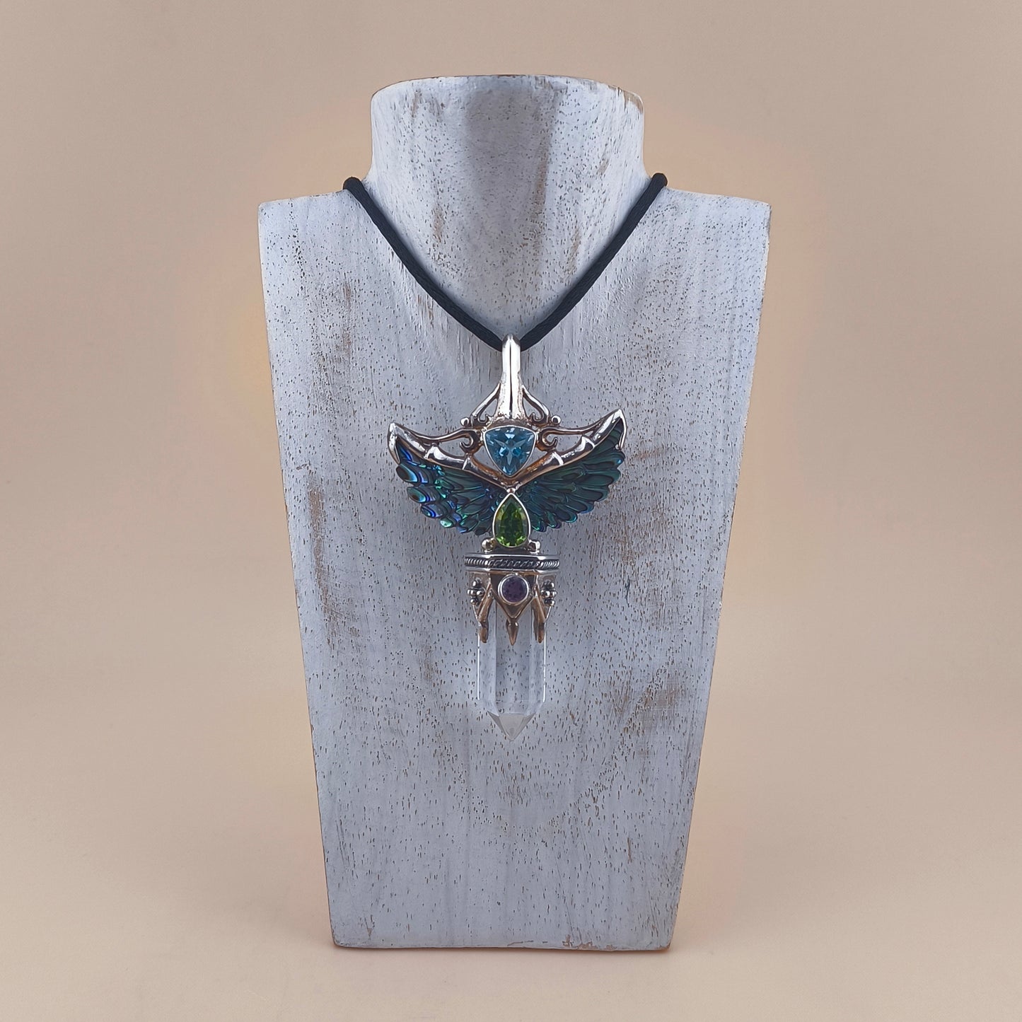 Colgante Talismán Alas de Armonía en Plata Maciza